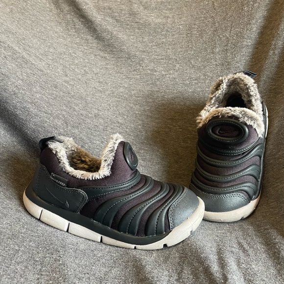 Nike - Dynamo Free - Toddler - Fur - Runner - Picture 2 of 4